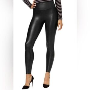 SPANX Ready To Wow Faux Leather Leggings Size Medium